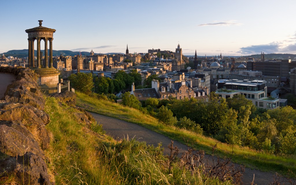 5 lugares que tenés que conocer en tu visita a&nbsp;Edimburgo